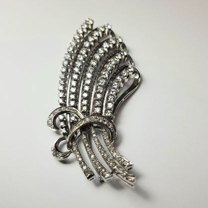 Spilla vintage in oro bianco 18k con diamanti naturali per ct. 4,80 totali circa