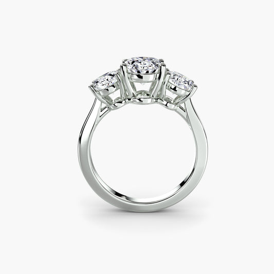 Anello trilogy diamanti ovali