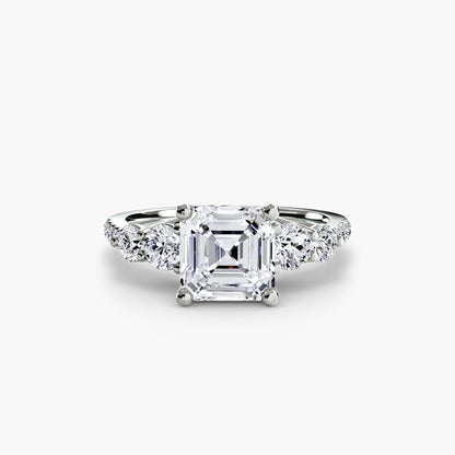 Anello solitario diamanti degradeè sul gambo