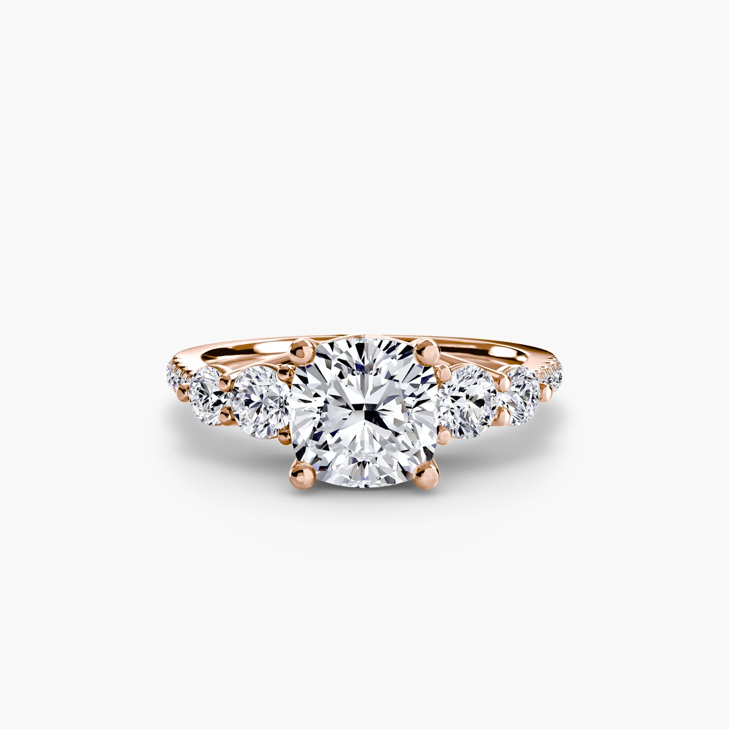 Anello solitario diamanti degradeè sul gambo