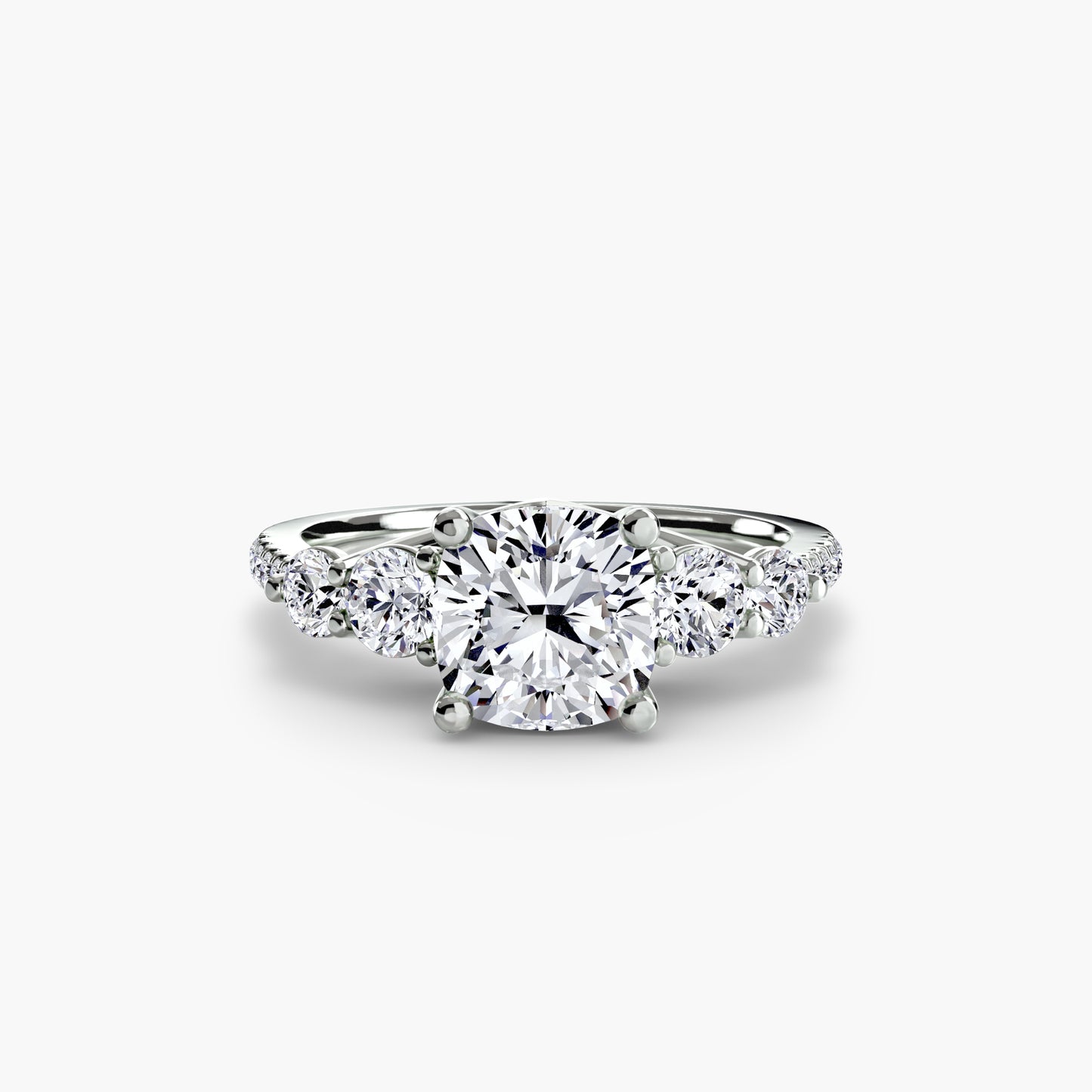Anello solitario diamanti degradeè sul gambo