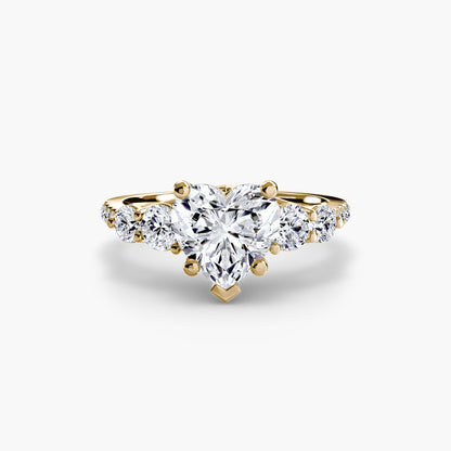Anello solitario diamanti degradeè sul gambo