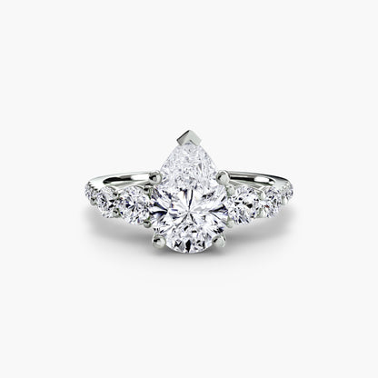 Anello solitario diamanti degradeè sul gambo