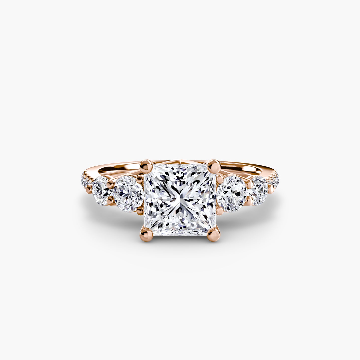 Anello solitario diamanti degradeè sul gambo