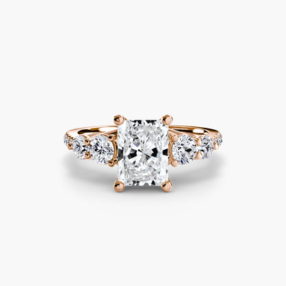 Anello solitario diamanti degradeè sul gambo