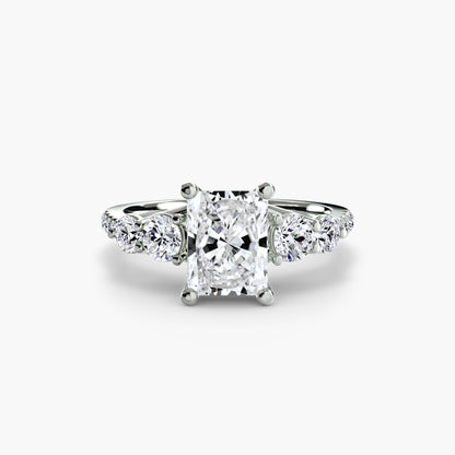 Anello solitario diamanti degradeè sul gambo