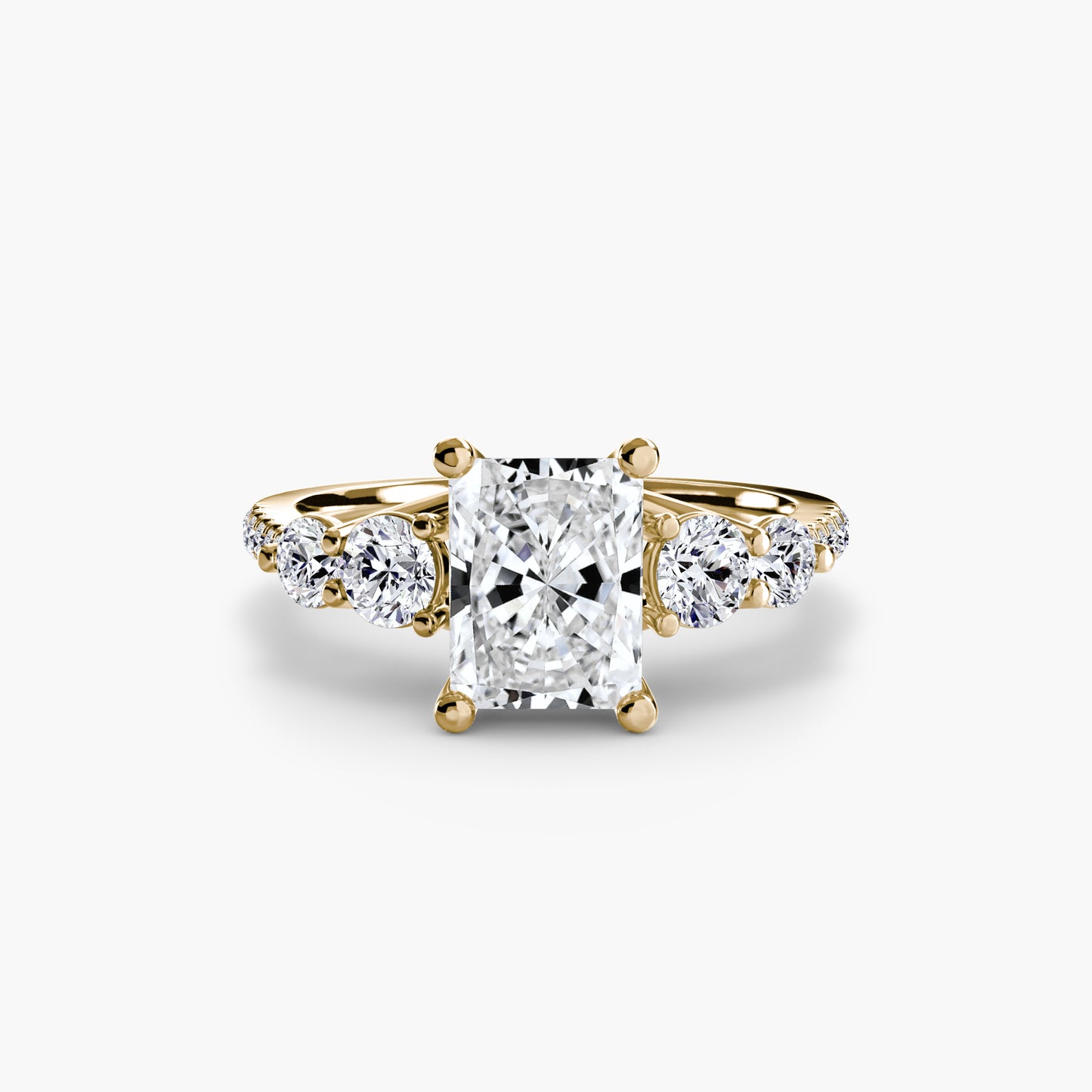 Anello solitario diamanti degradeè sul gambo