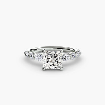 Anello solitario con diamanti