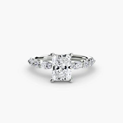Anello solitario con diamanti