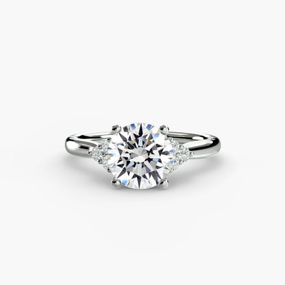 Anello solitario 6 diamanti a lato